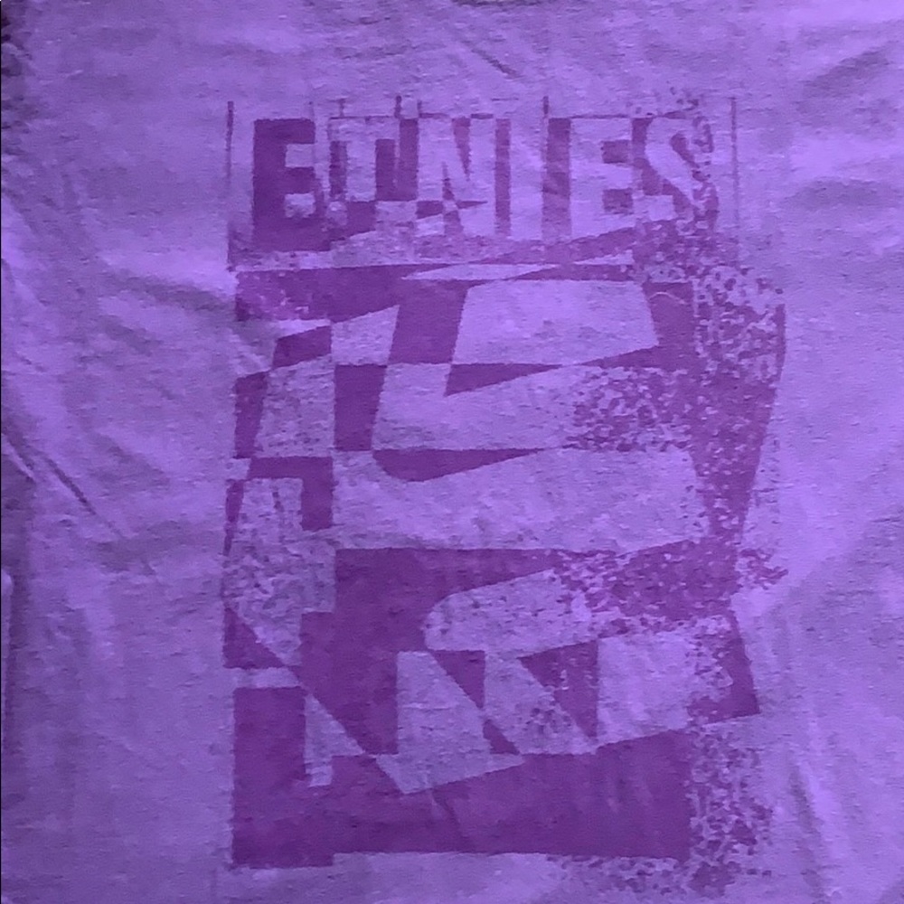 Men’s Size L Etnies t-shirt skateboarding surf